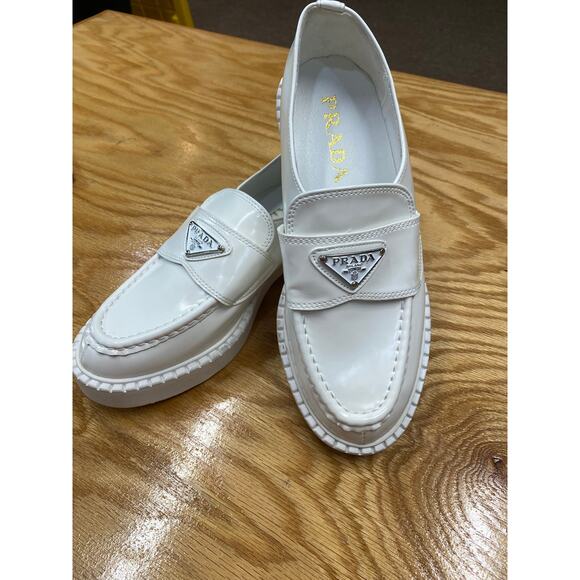 Prada Spazzolato Logo Platform Leather Loafers size 38 NWOB - Picture 4 of 10